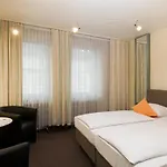 Adrett Koenigsallee Hotel 3*