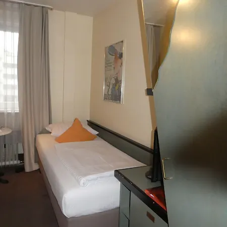 Hotell Adrett Königsallee