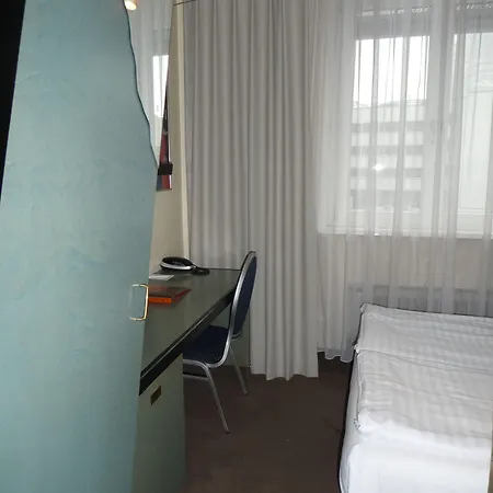 Adrett Koenigsallee 3* Düsseldorf