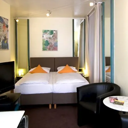 Adrett Koenigsallee Hotel 3*