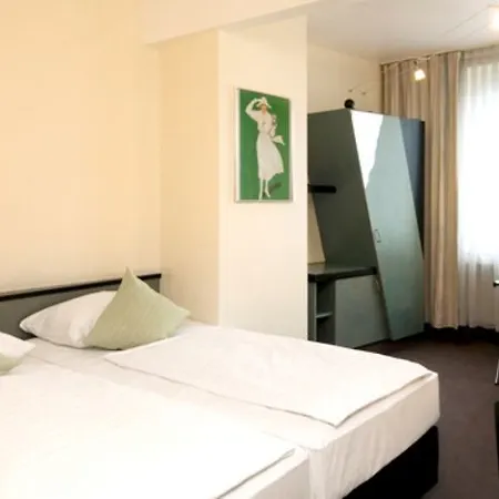 Adrett Koenigsallee Hotel