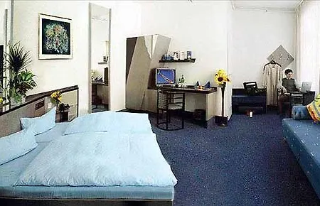 Adrett Koenigsallee Hotel