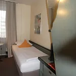 ホテル Adrett Koenigsallee