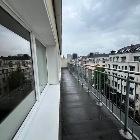 Szálloda Adrett Koenigsallee 3*