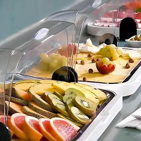 Hotel Adrett Koenigsallee 3*