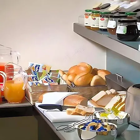 فندق Adrett Koenigsallee دوسلدورف