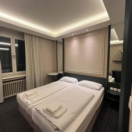 Adrett Koenigsallee Hotel Dusseldorf
