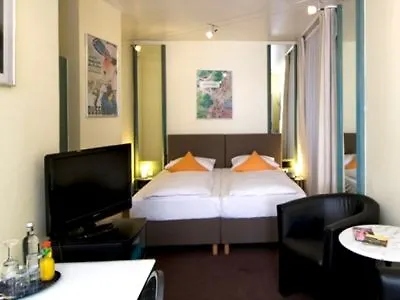 Adrett Koenigsallee Hotel 3*