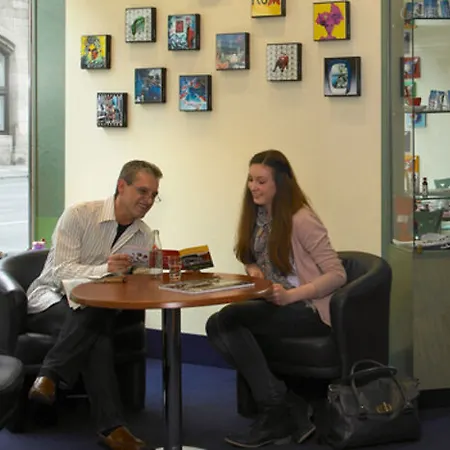 Adrett Koenigsallee Szálloda Düsseldorf