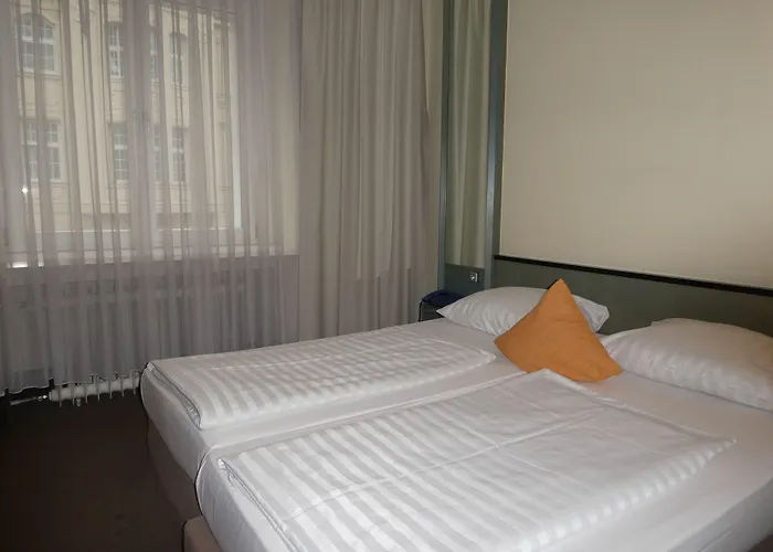 Adrett Koenigsallee دوسلدورف