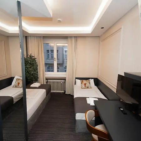 Adrett Koenigsallee 호텔