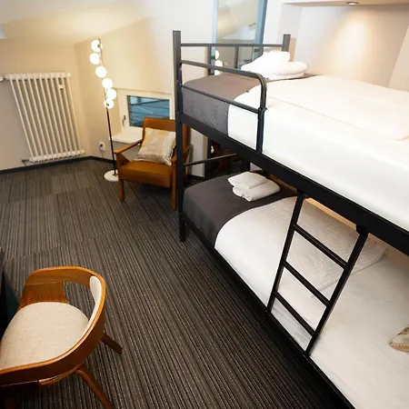 Adrett Koenigsallee 호텔