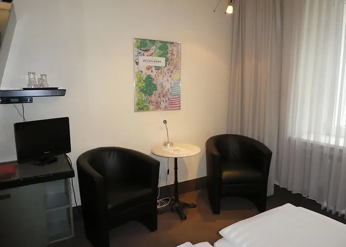 Adrett Koenigsallee 3* Düsseldorf