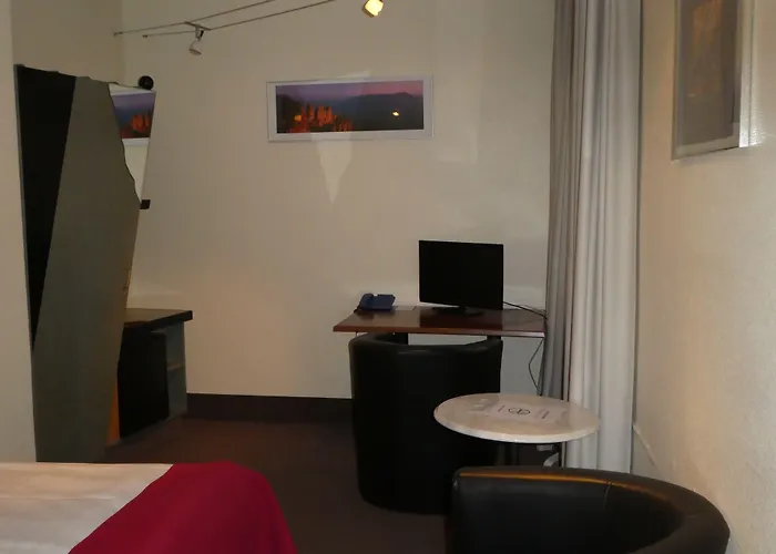 Adrett Koenigsallee Hotel 3*