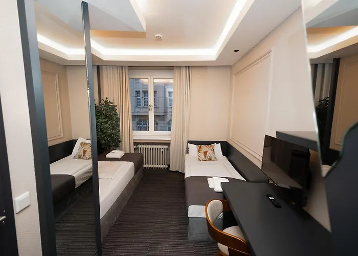 Adrett Koenigsallee Hotel